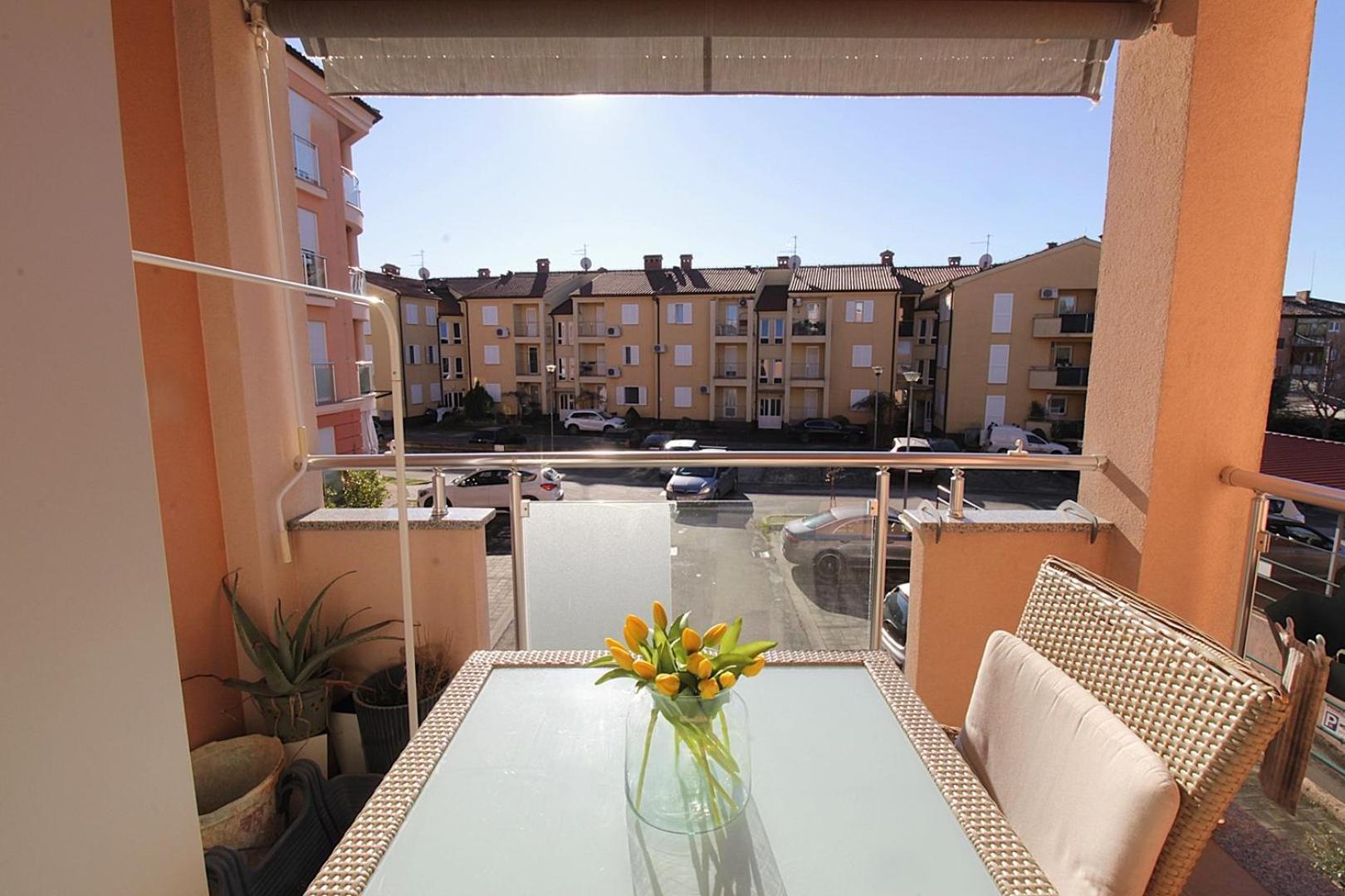 Apartment Sunny *